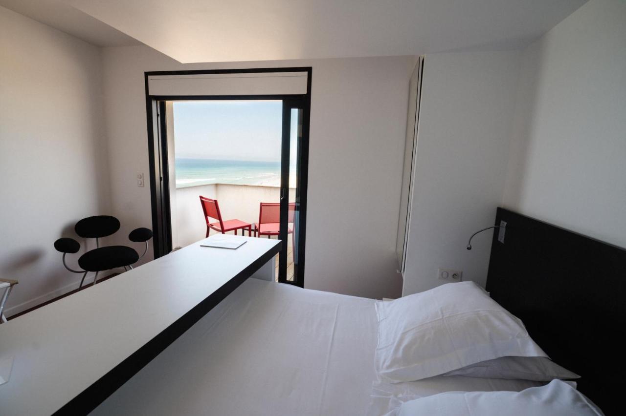 Le Grand Hotel De La Plage Бискаросс-Плаж Экстерьер фото